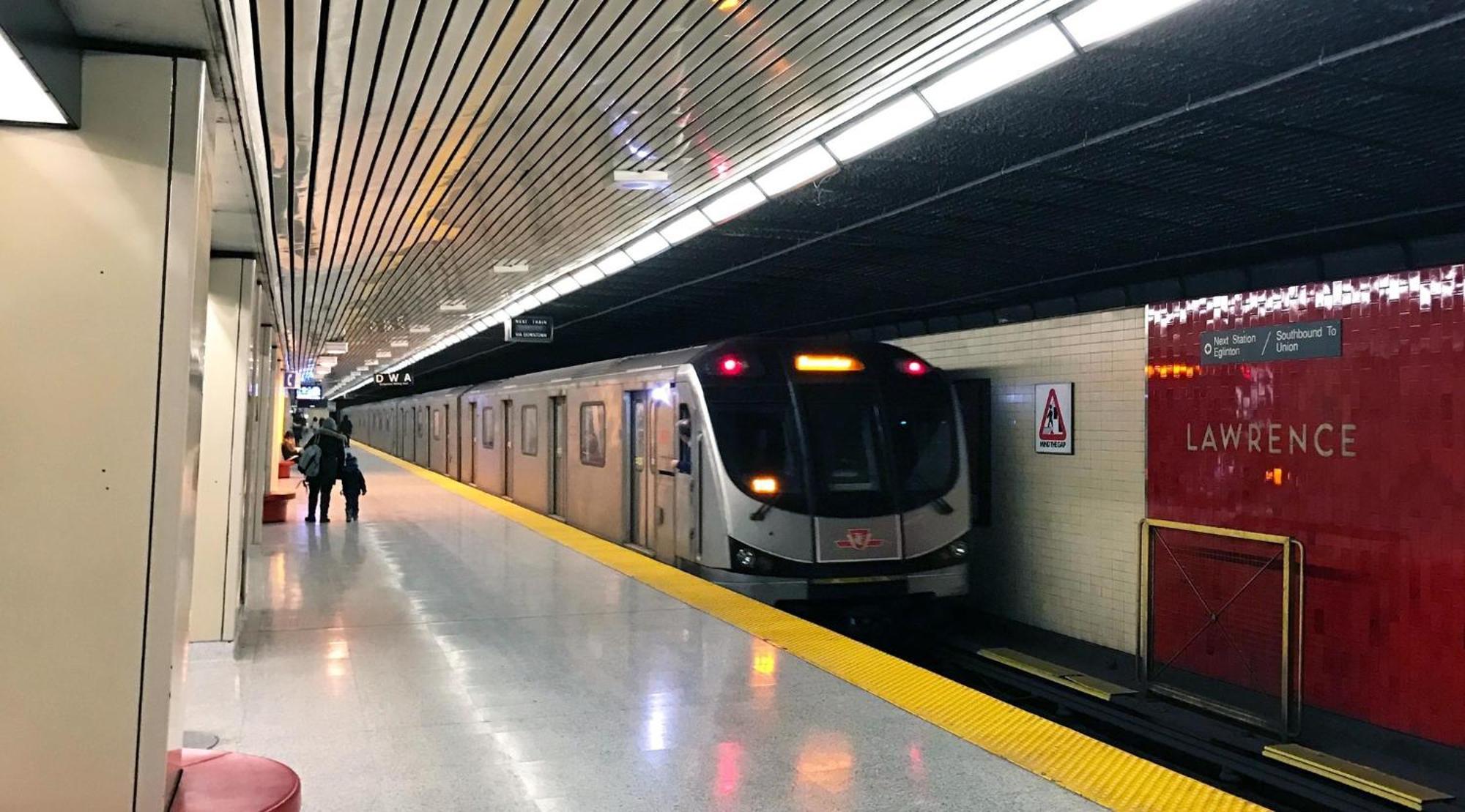Executive Room In Toronto Next To Yorkdale Shopping Centre 外观 照片